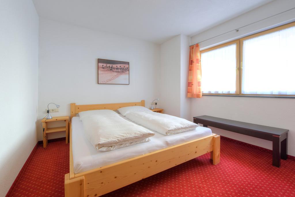 Appartement Strolz Schnann Δωμάτιο φωτογραφία