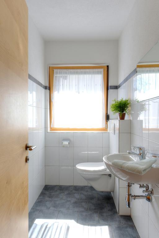 Appartement Strolz Schnann Δωμάτιο φωτογραφία
