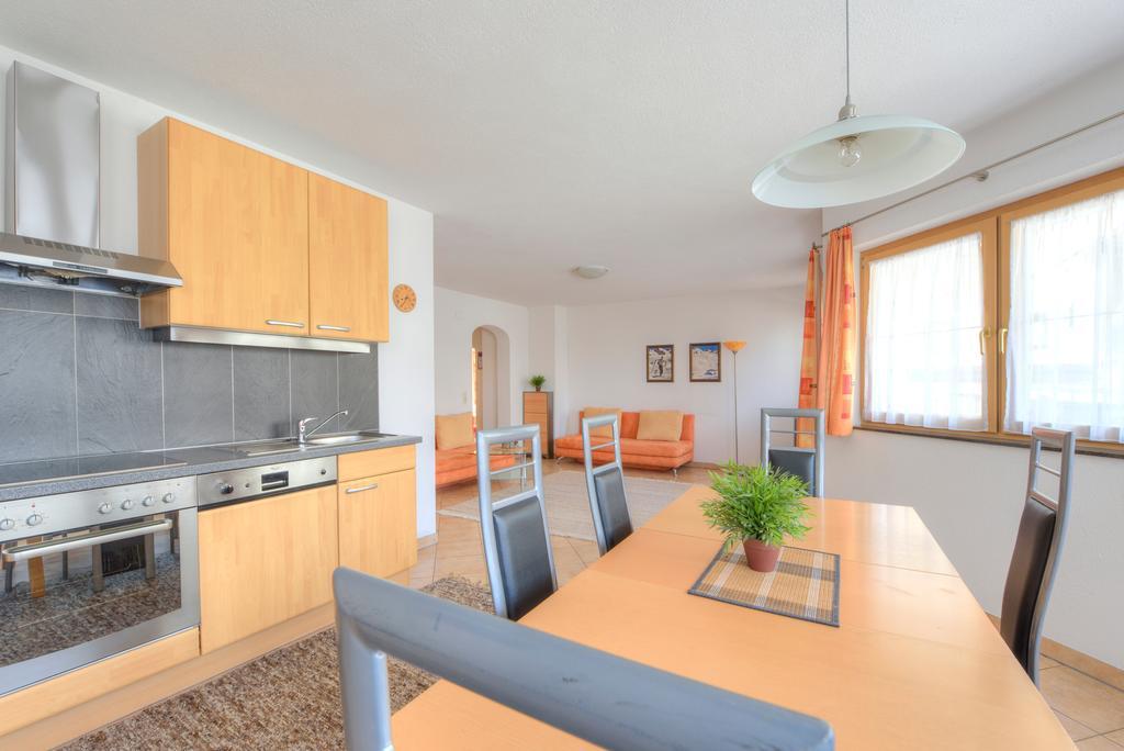 Appartement Strolz Schnann Δωμάτιο φωτογραφία